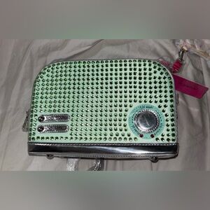 Betsey Johnson green let’s get toasted green crossbody bag